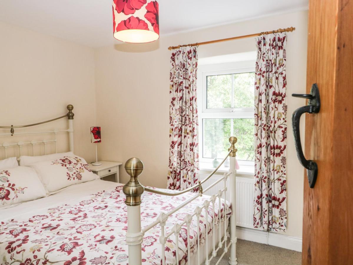 Mulberry Cottage Грейндж-овер-Сандс Экстерьер фото